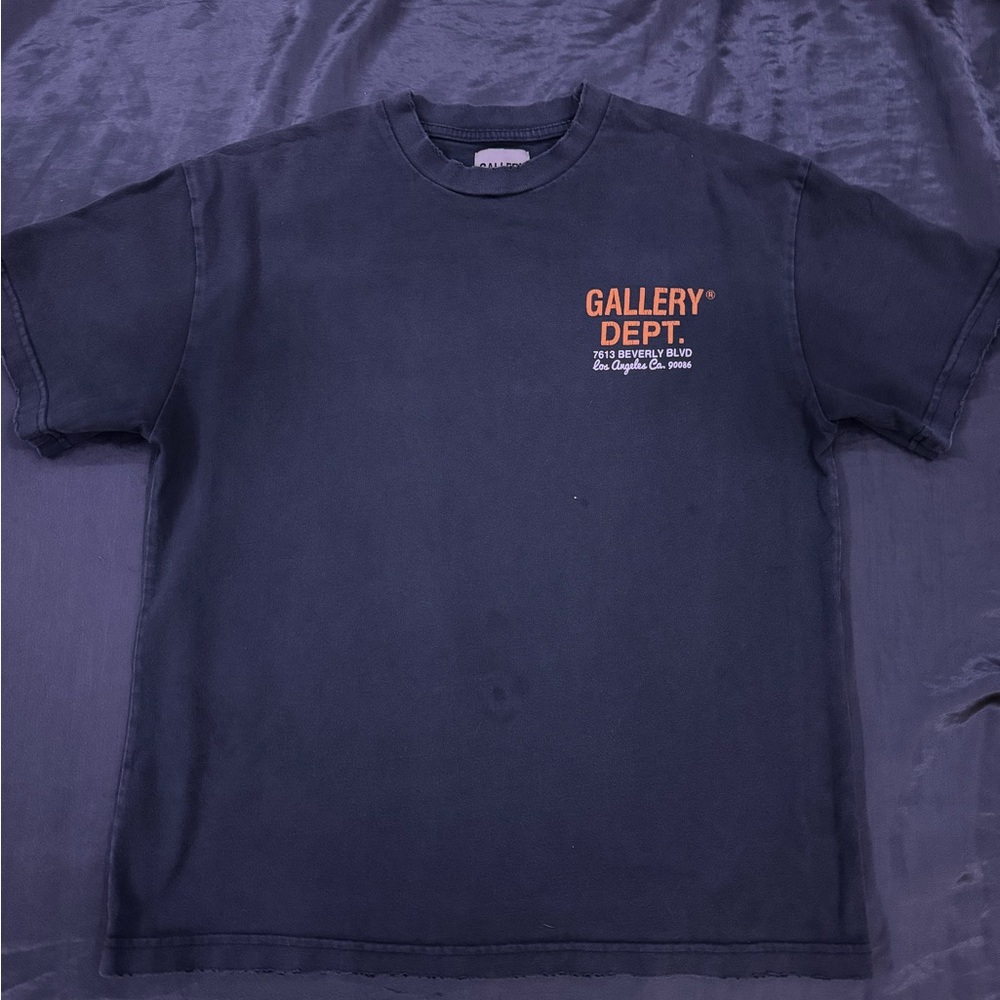 Gallery Dept. Drive Thru Boxy Fit T-shirt
Selling for 225
Barely worn
Negotiable